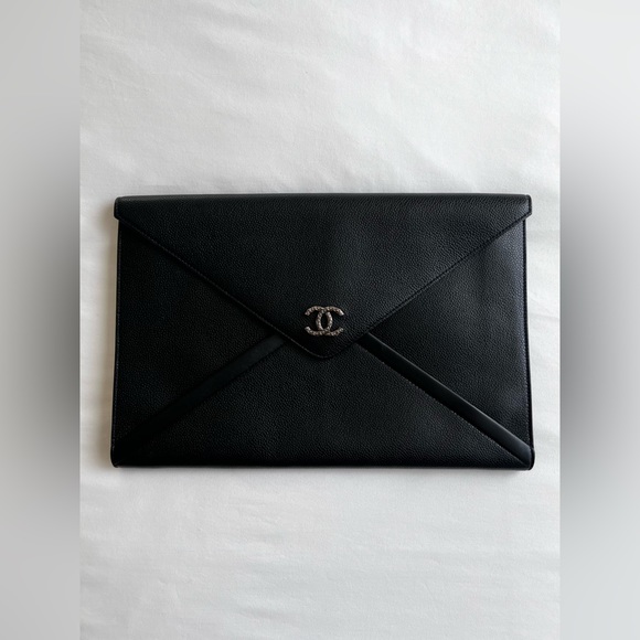 CHANEL Envelope Clutch O Case Black Limited Edition - Picture 4 of 15